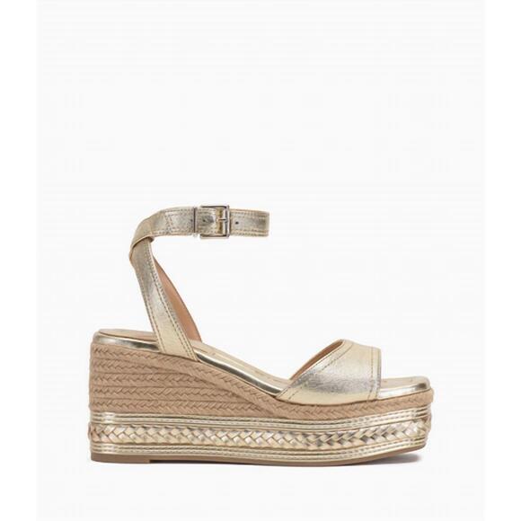 NEW VINCE CAMUTO women's lilla wedge sandal in gold